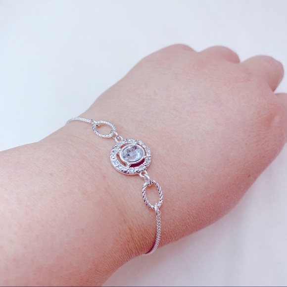 Jewelry - ❣️$25/3❣️ Elegant Rhinestone Silver Plated Bracelet